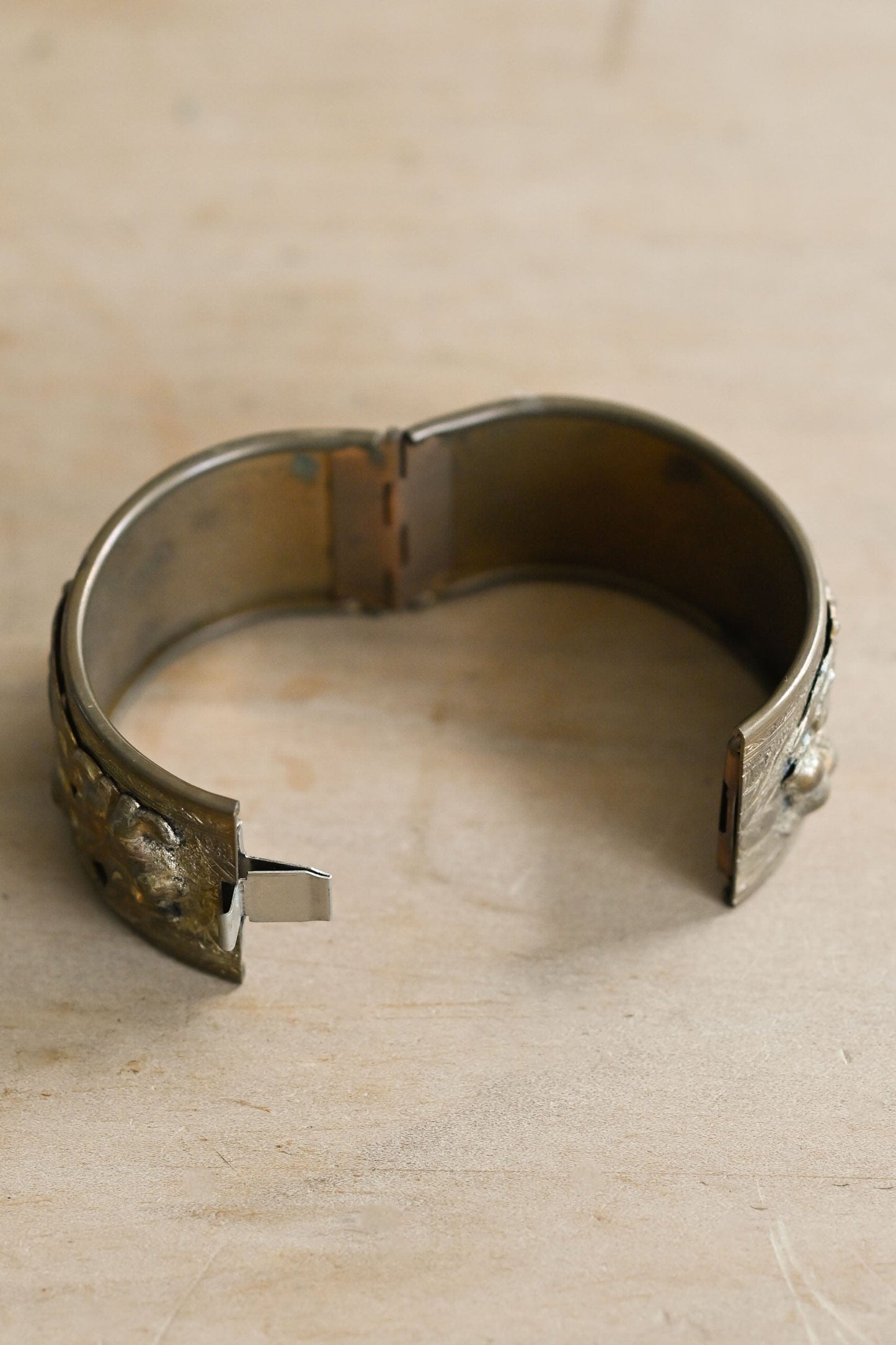 Antique 1910s French brass bracelet with flowers