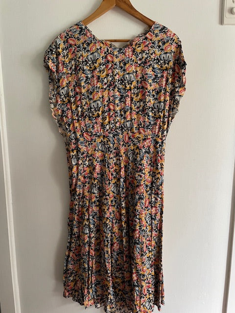 Vintage 1940s rayon dress