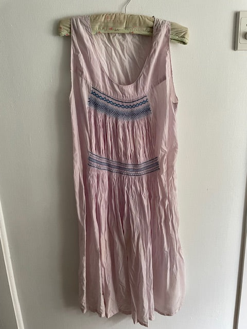 Vintage 20 lilac smocked dress