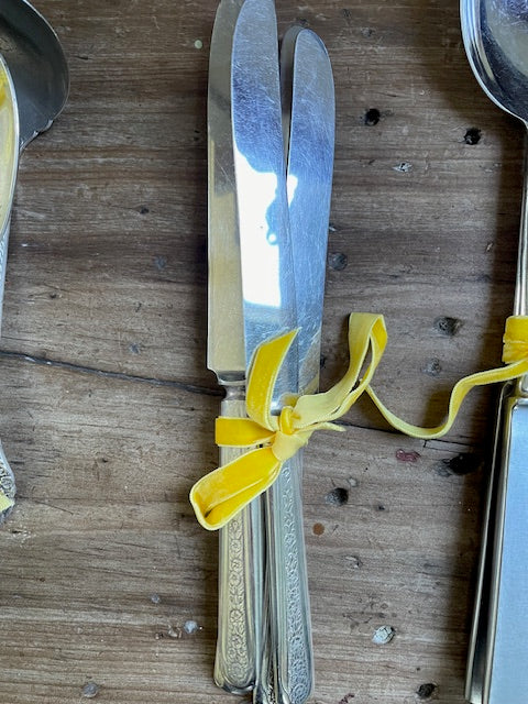 Vintage set of knives