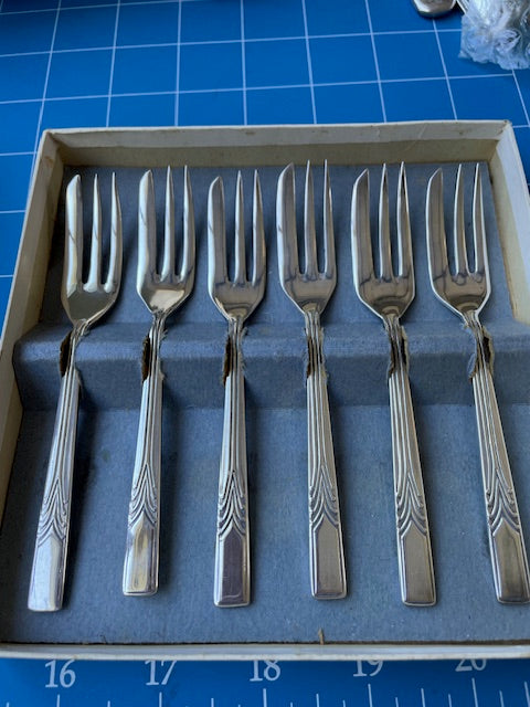 Vintage set of cake forks in box