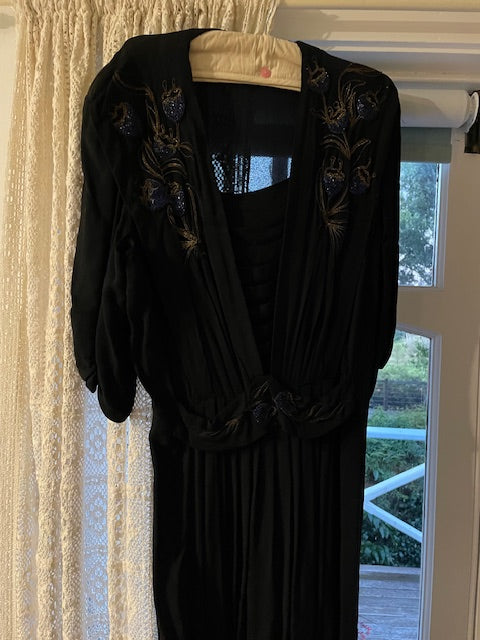 Vintage 1940s crepe embroidered dress
