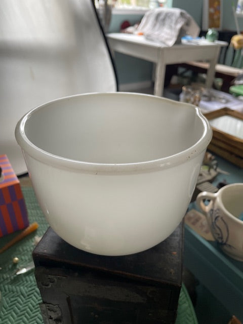Vintage small Mixmaster mixing bowl