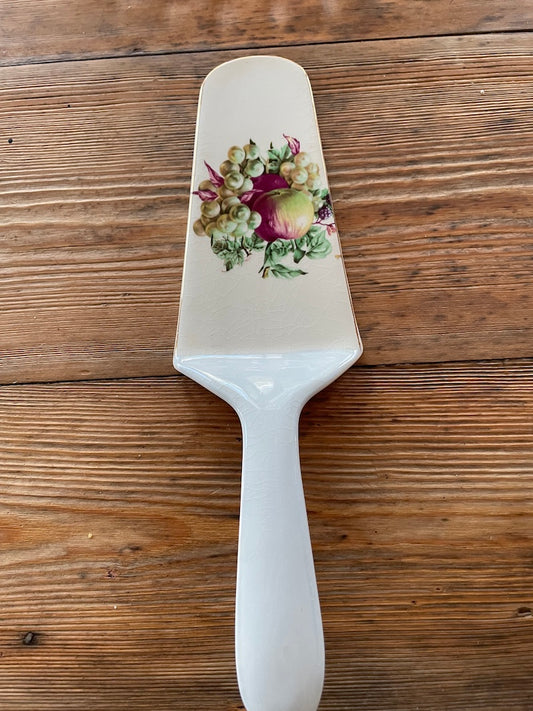 Vintage cake slide