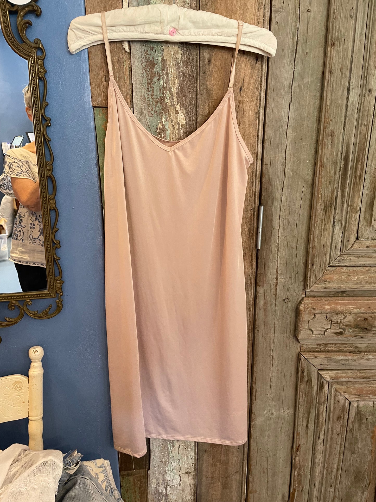 Essence nude slip