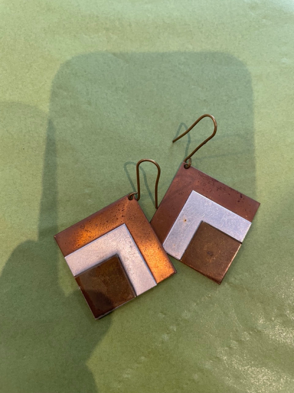 Vintage 70s copper chevron earrings