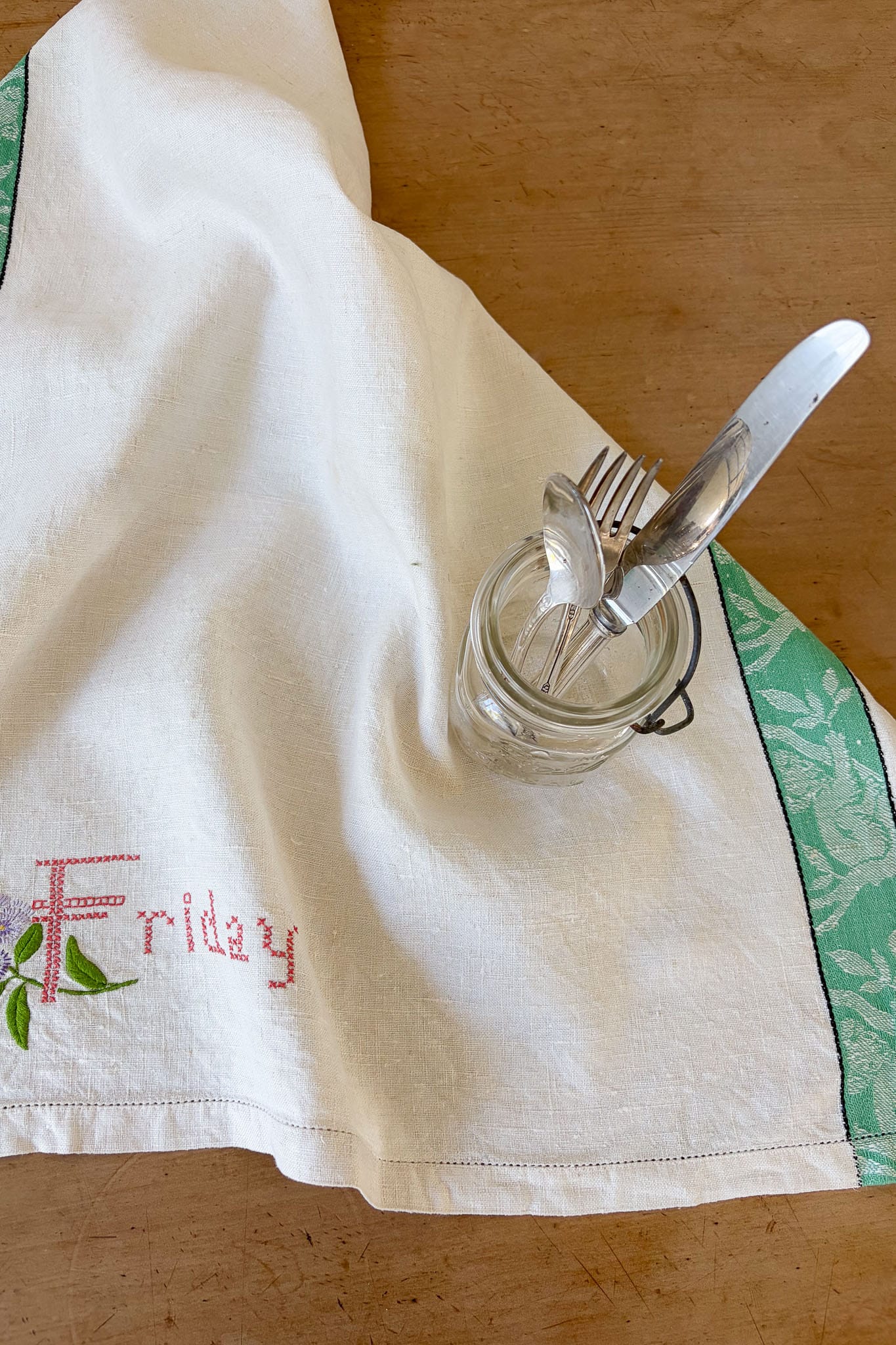 Vintage linen embroidered day of the week tea towel Friday