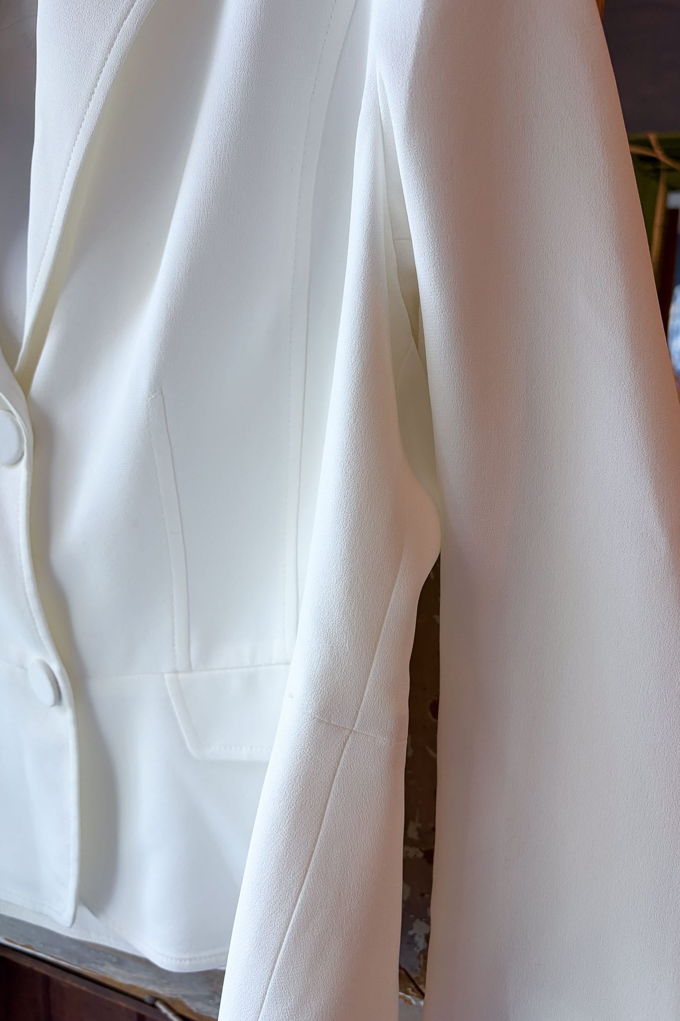 Perri Cutten white blazer 18