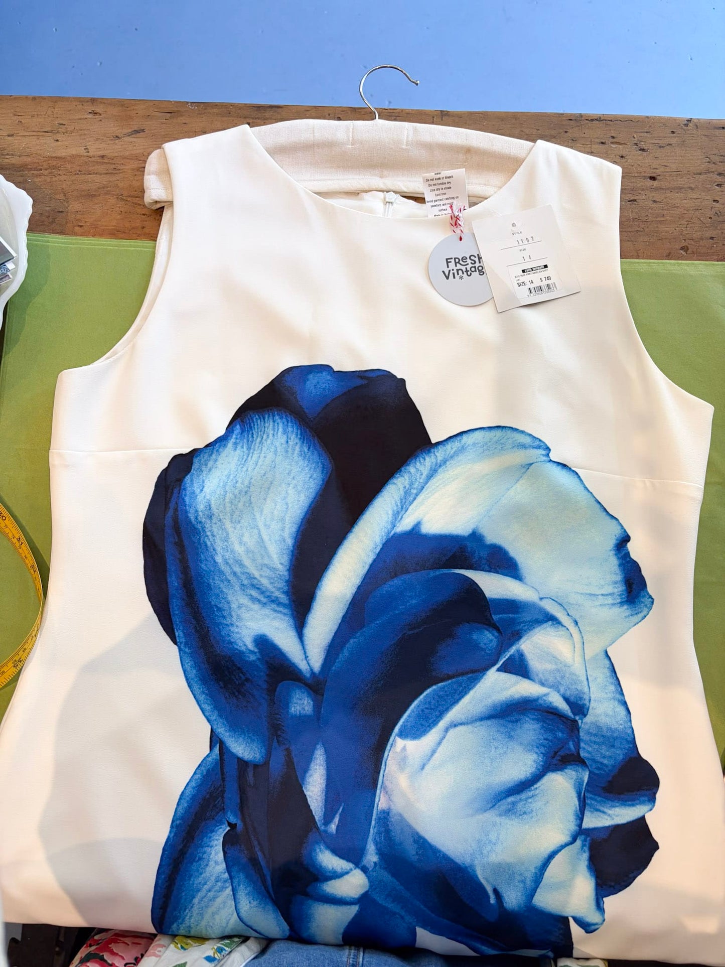 Vintage NWT Carla Zampatti Anjelica shift dress
