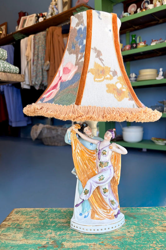 Vintage Art Deco 1920s German dancers lustreware table lamp
