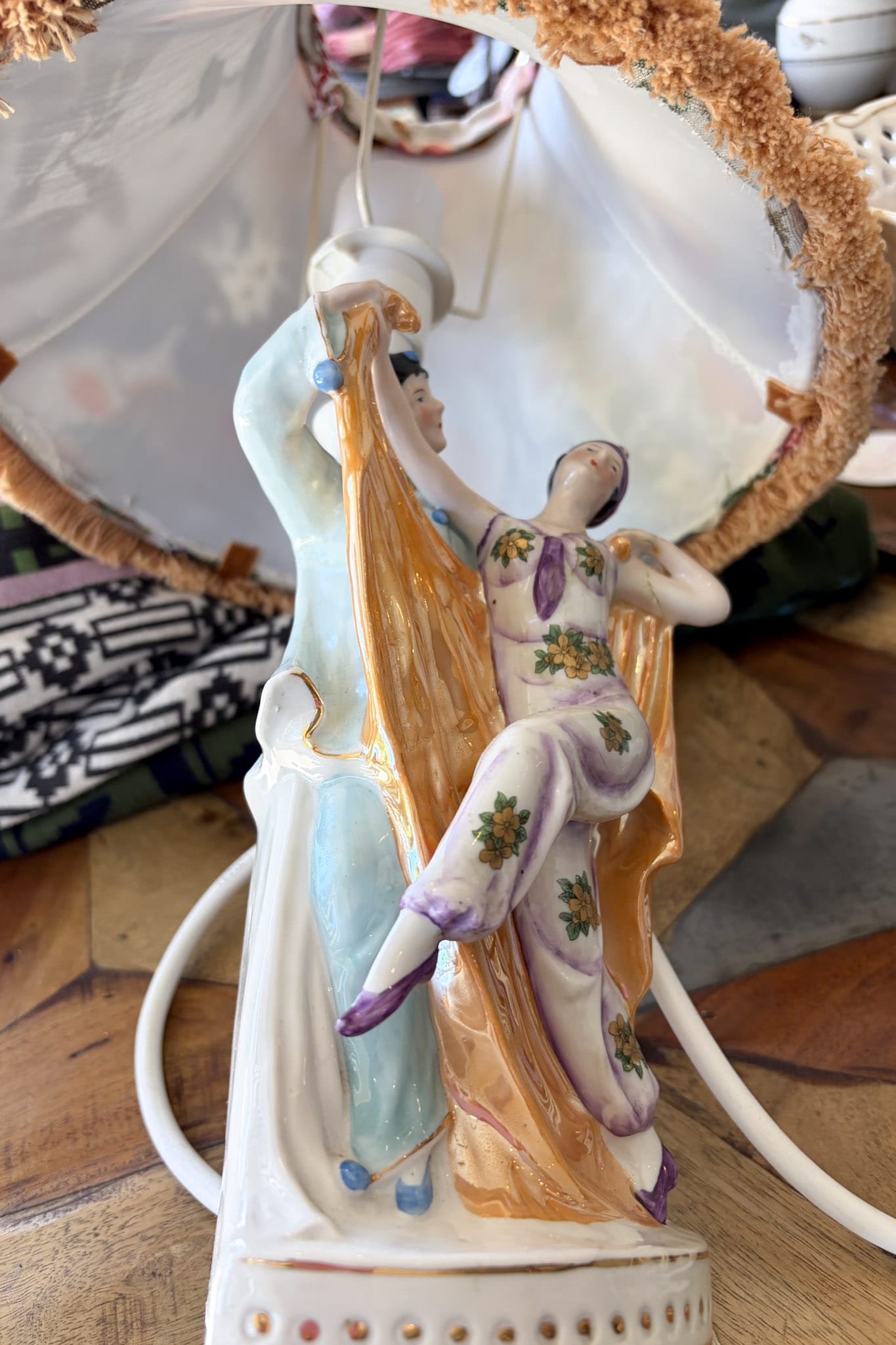 Vintage Art Deco 1920s German dancers lustreware table lamp
