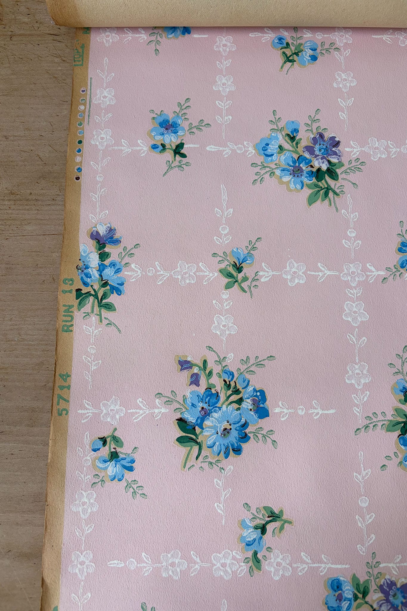 Vintage Wallpaper roll #2 pink with blue flowers