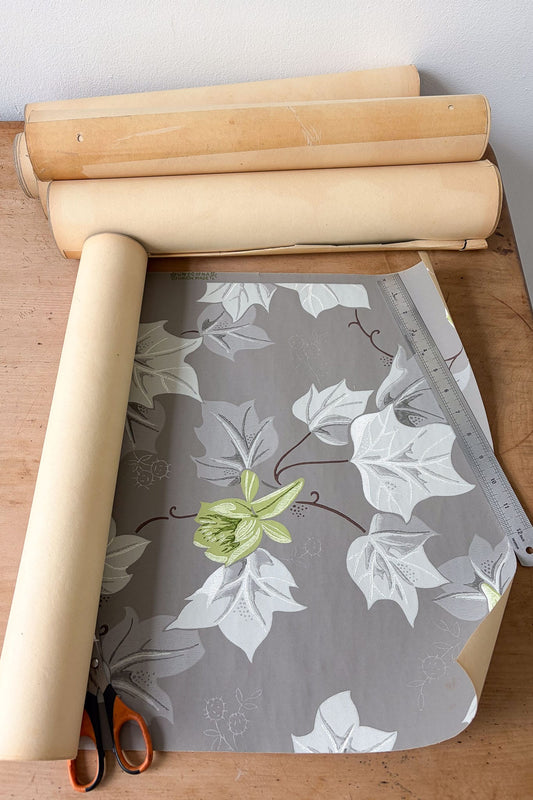 Vintage Wallpaper panels #14 grey floral