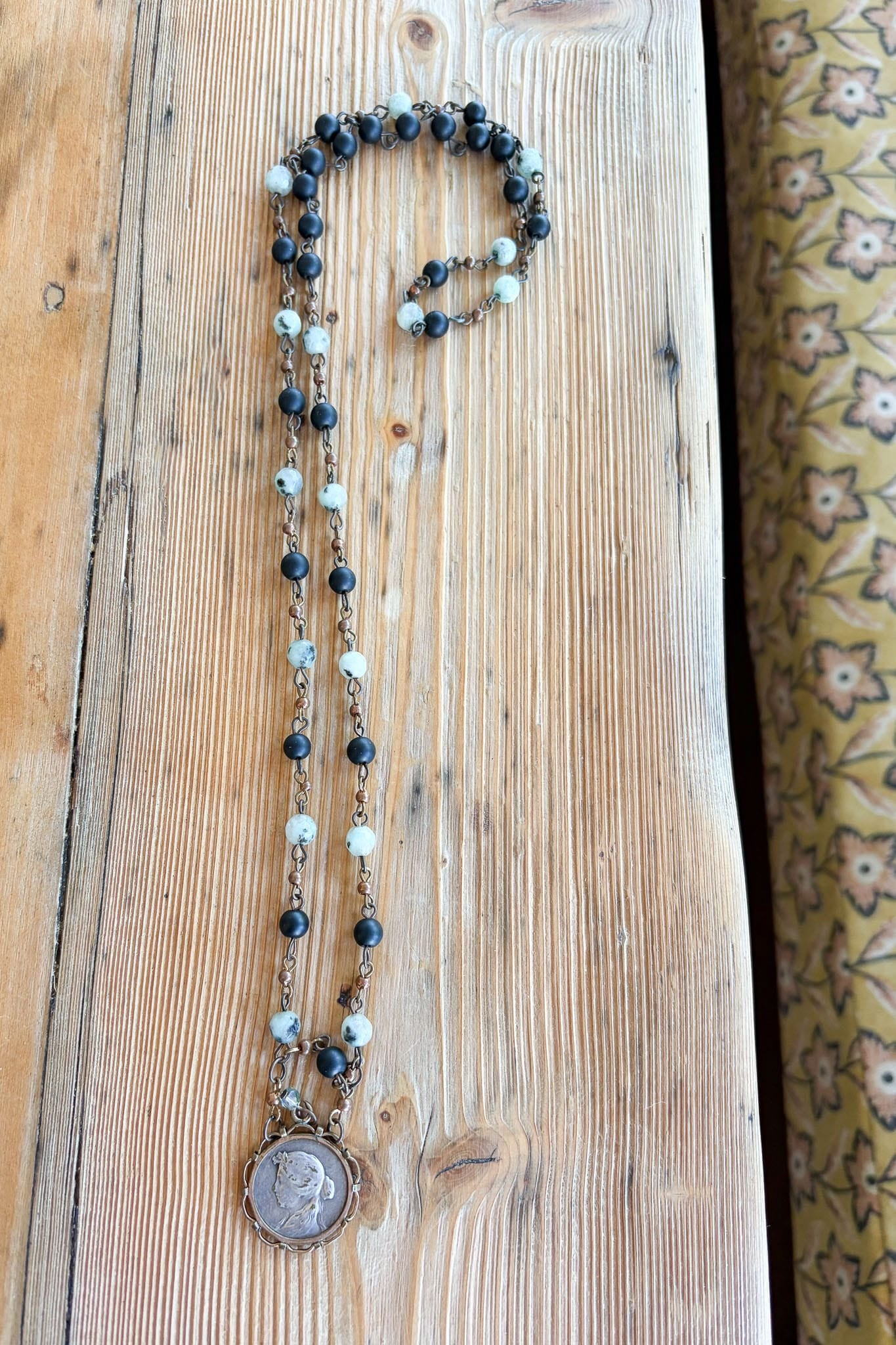Lovely vintage handmade beaded necklace with pendant