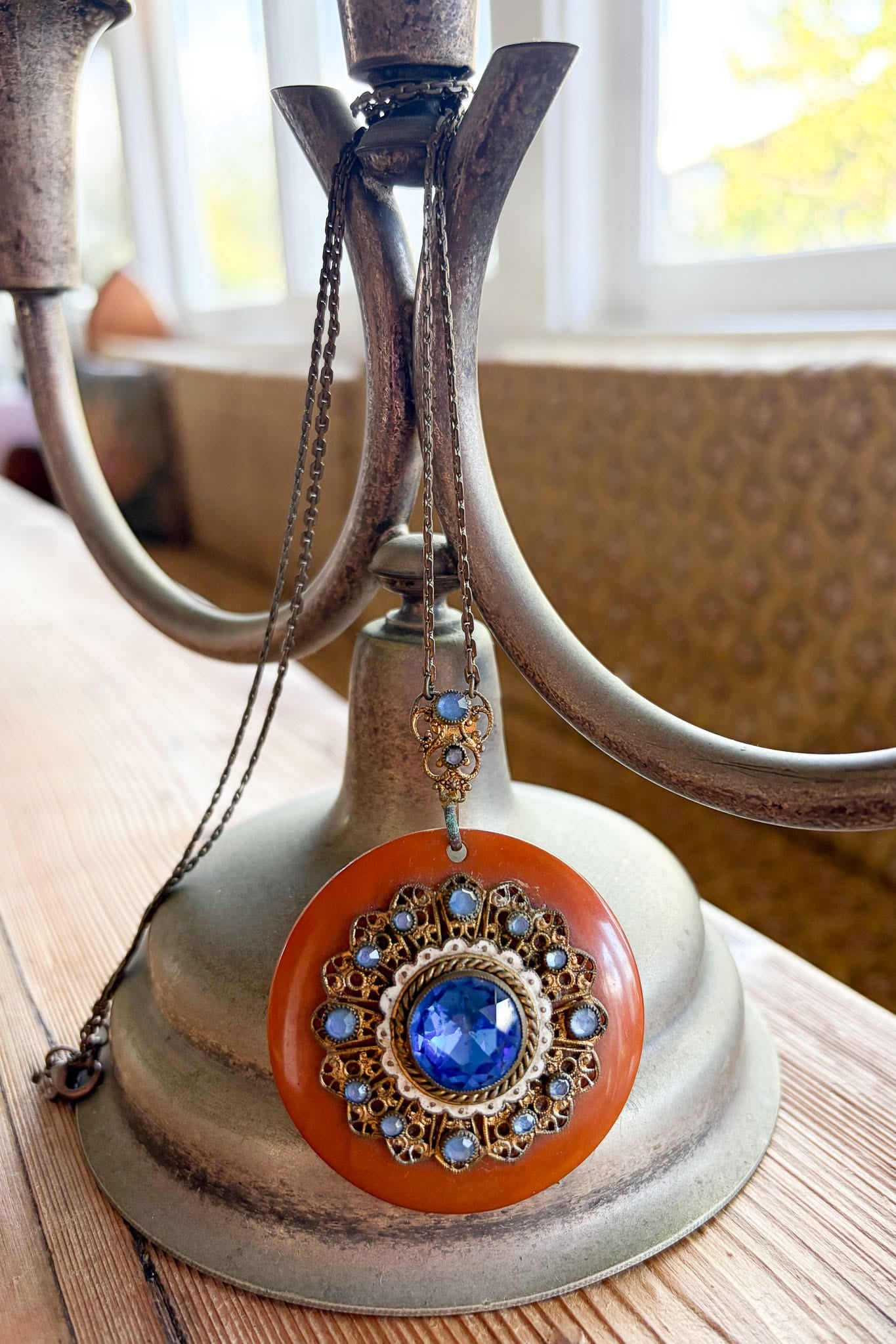 Vintage beautiful 1920s butterscotch bakelite & Czech glass necklace