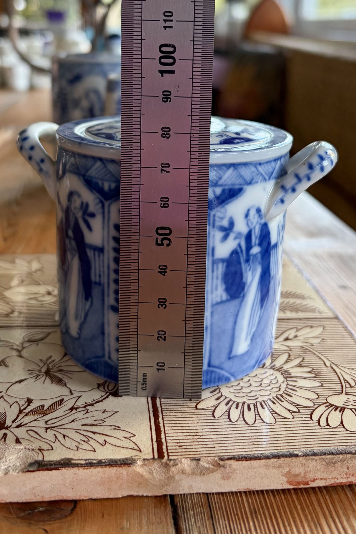 Antique Mosa Maastricht Long Eliza lidded sugar bowl