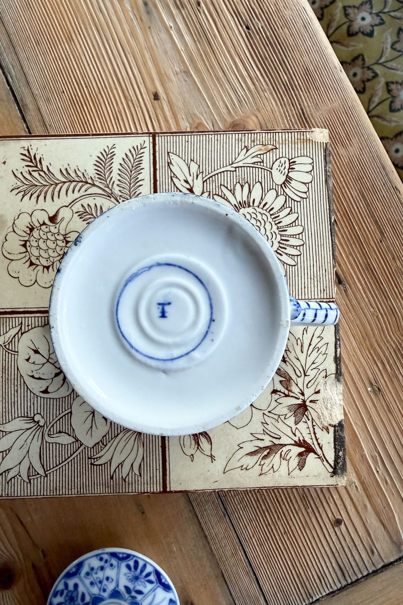 Antique Mosa Maastricht Long Eliza lidded milk jug