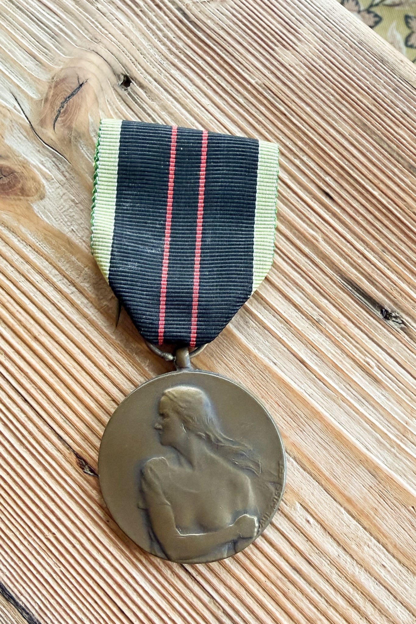 Vintage Belgian Resistance Medal