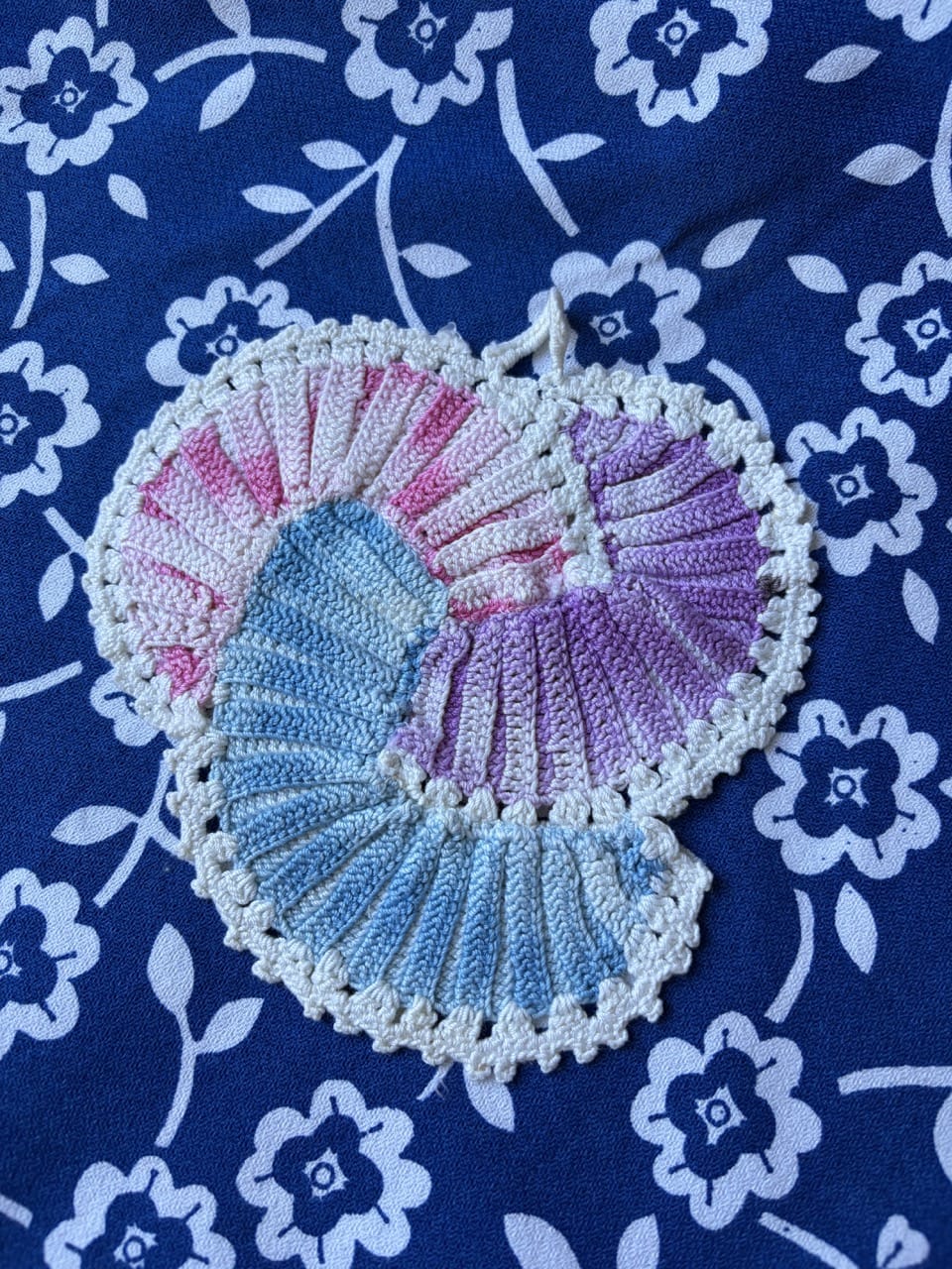Vintage novelty crochet pot holders