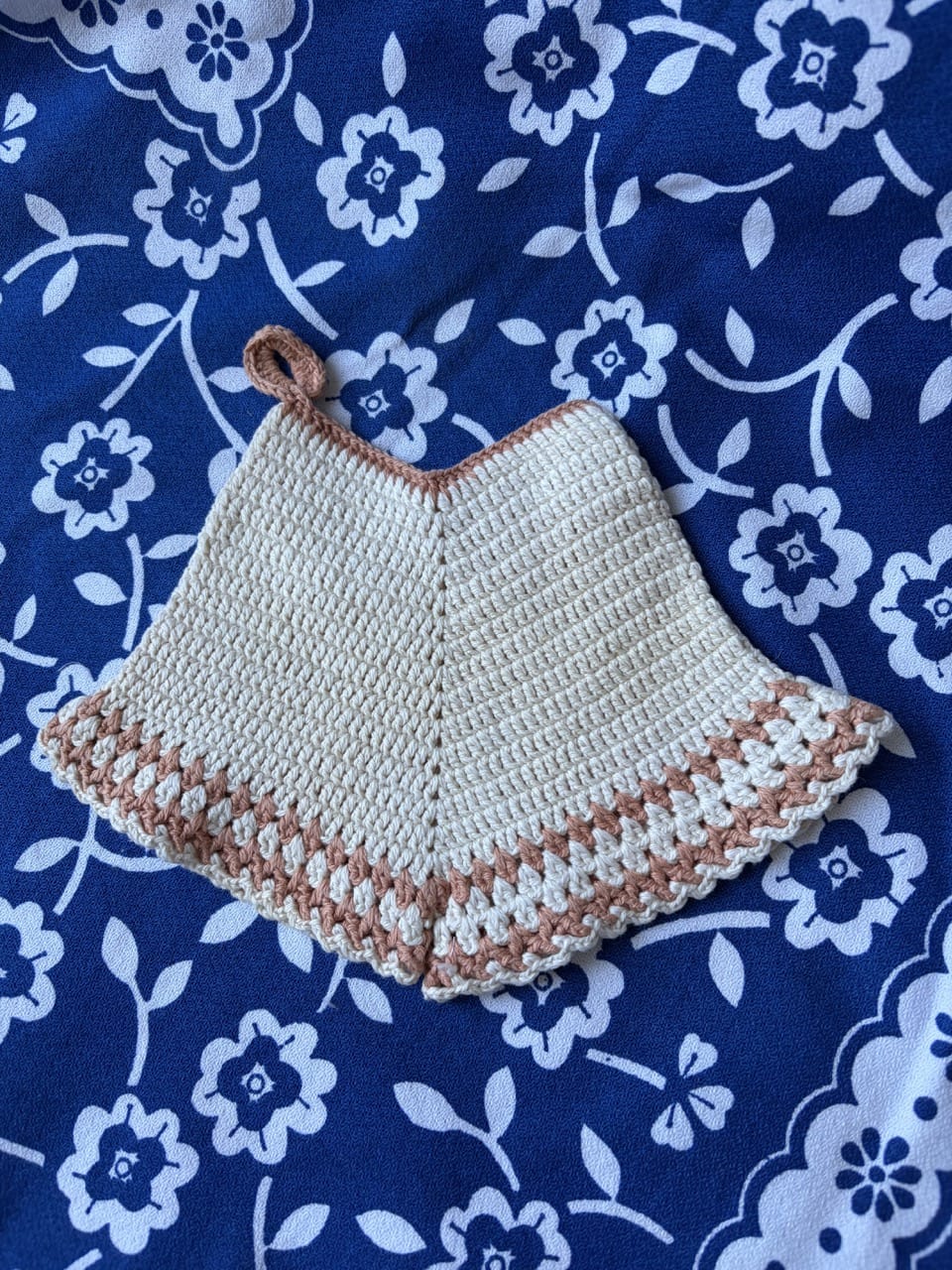 Vintage novelty crochet pot holders
