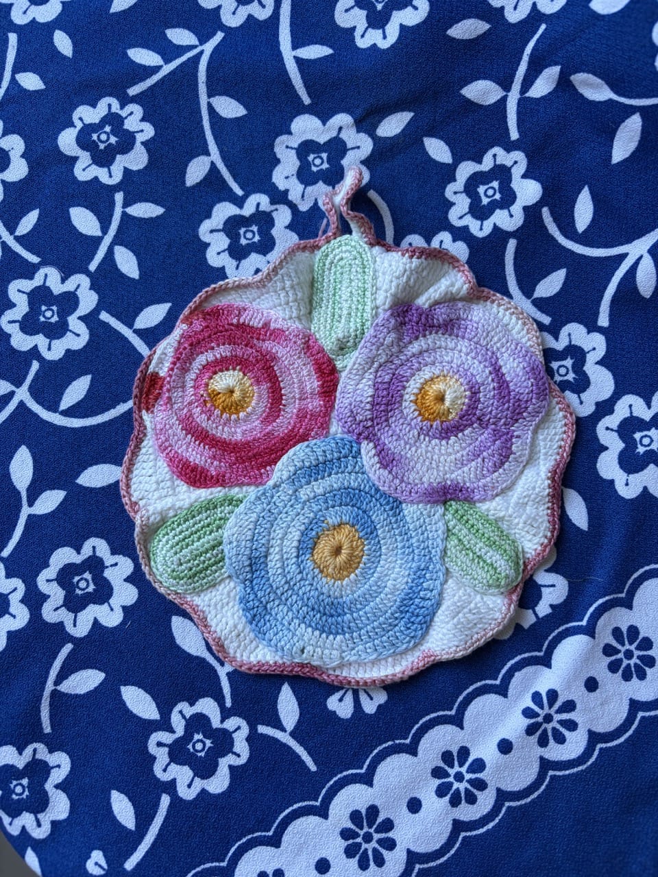 Vintage novelty crochet pot holders