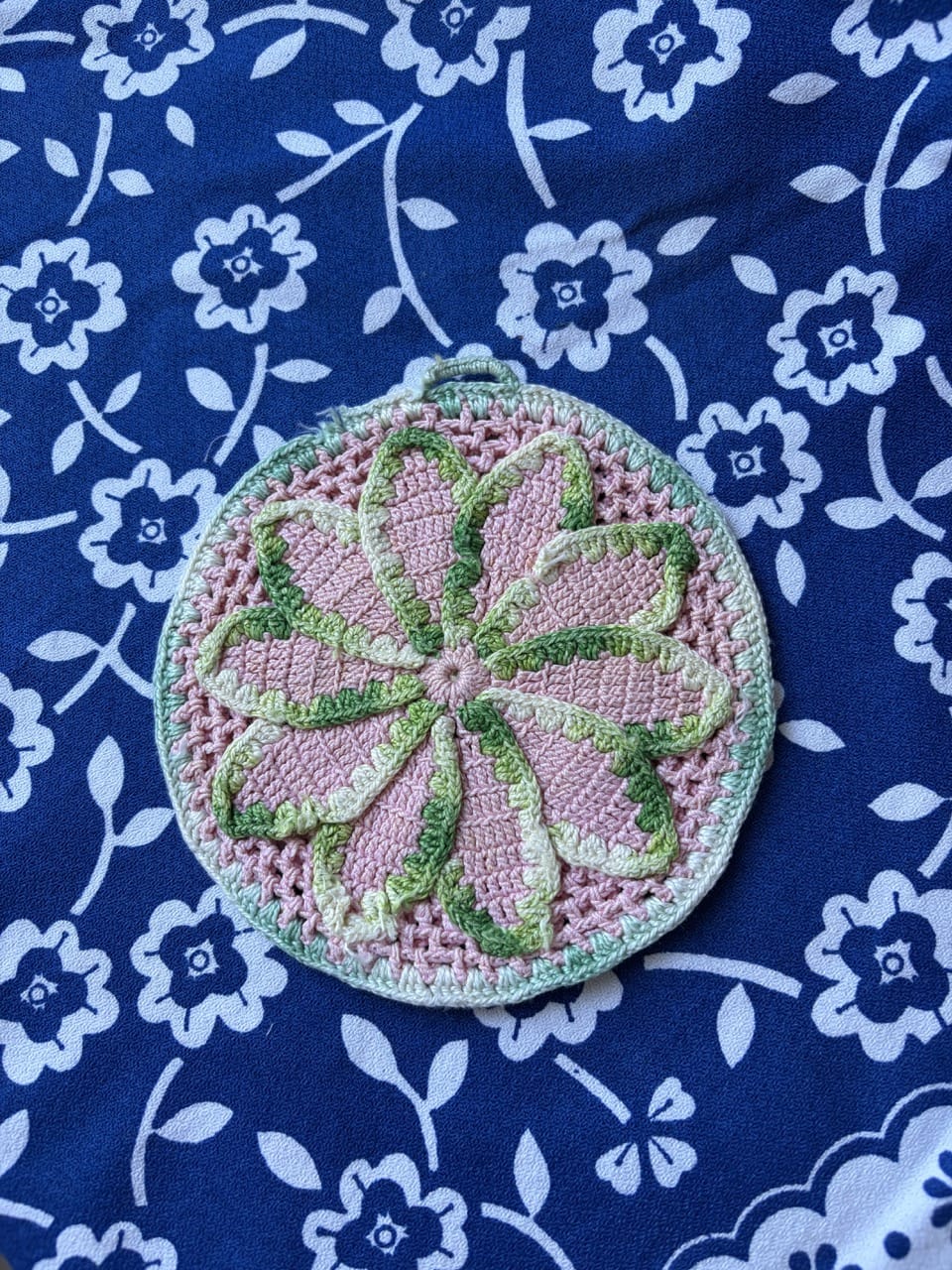 Vintage novelty crochet pot holders