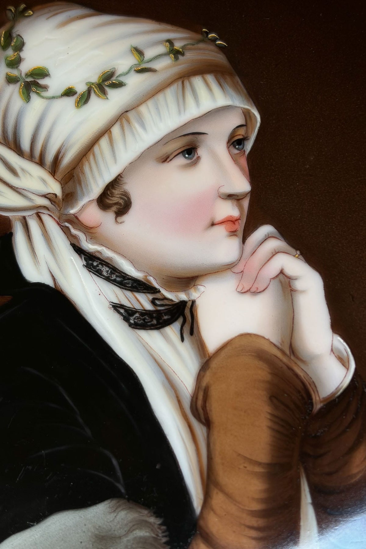 Beautiful vintage hand painted 'in prayer'decorative plate