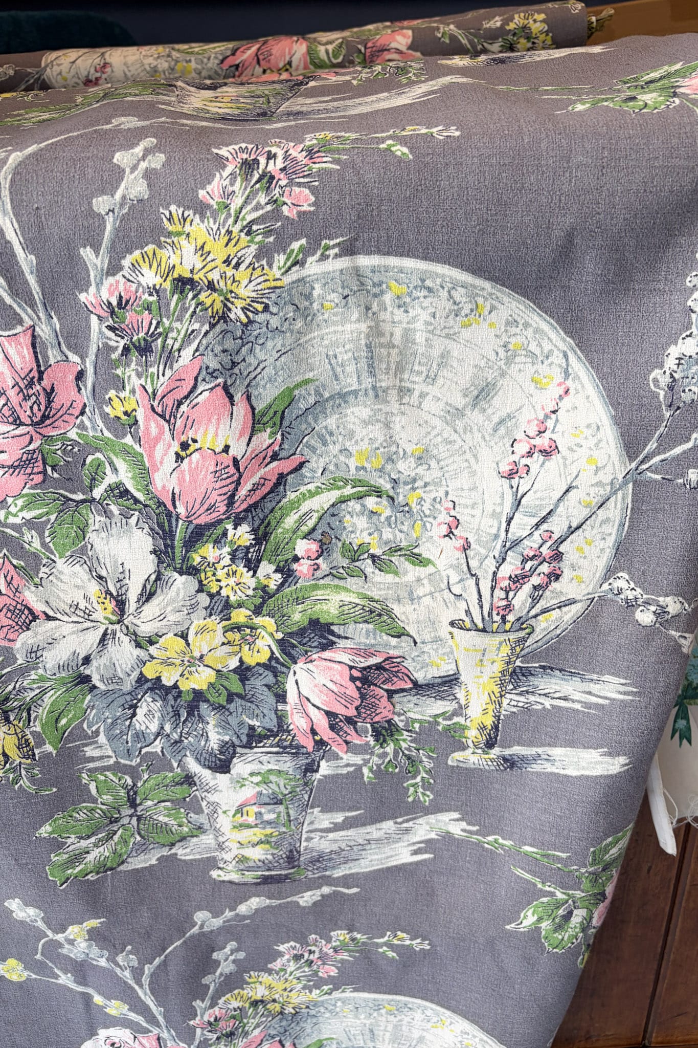 Vintage original 1950s floral barkcloth on roll 4m