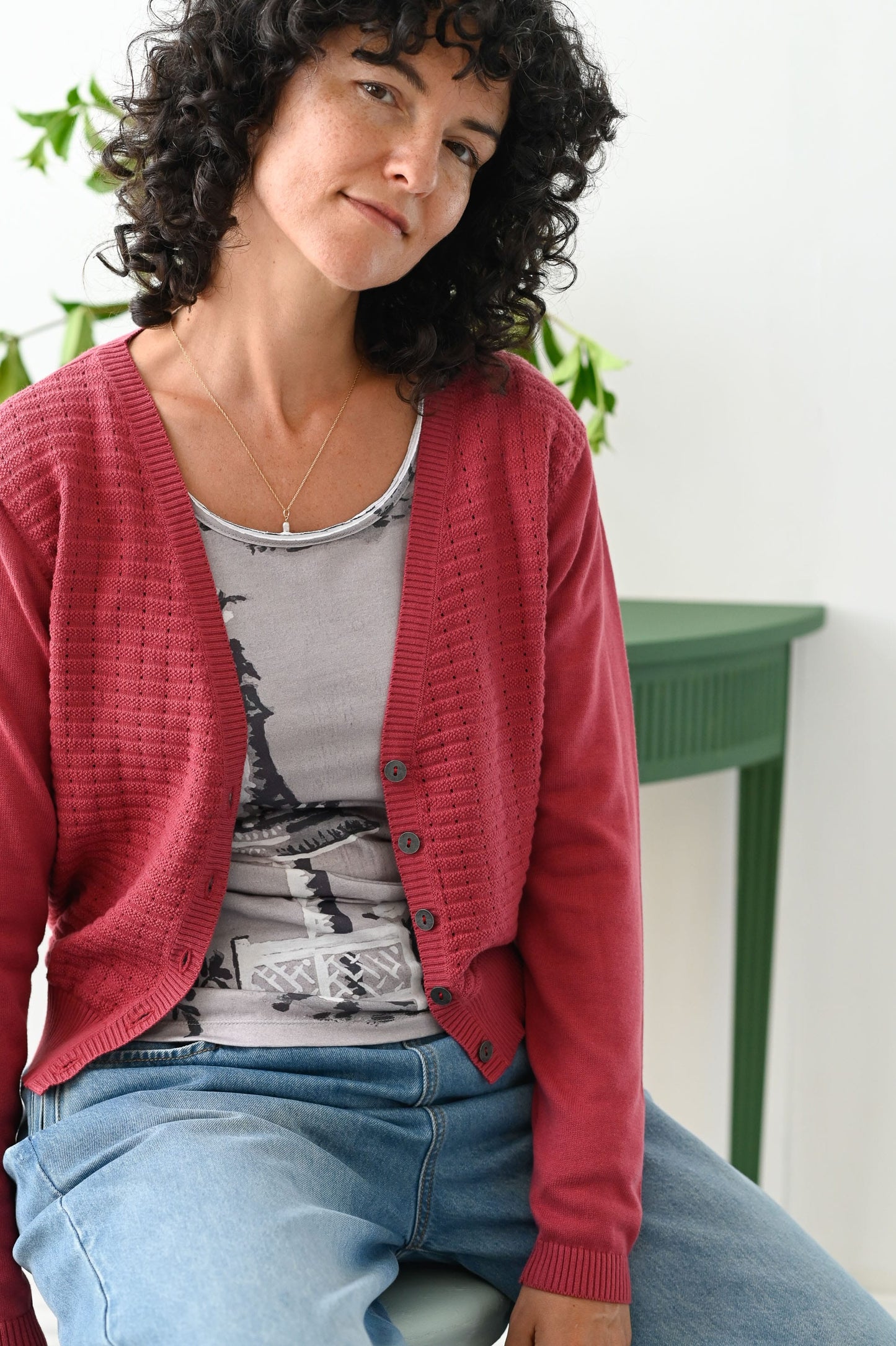 Marin Cardigan Earth Red organic cotton