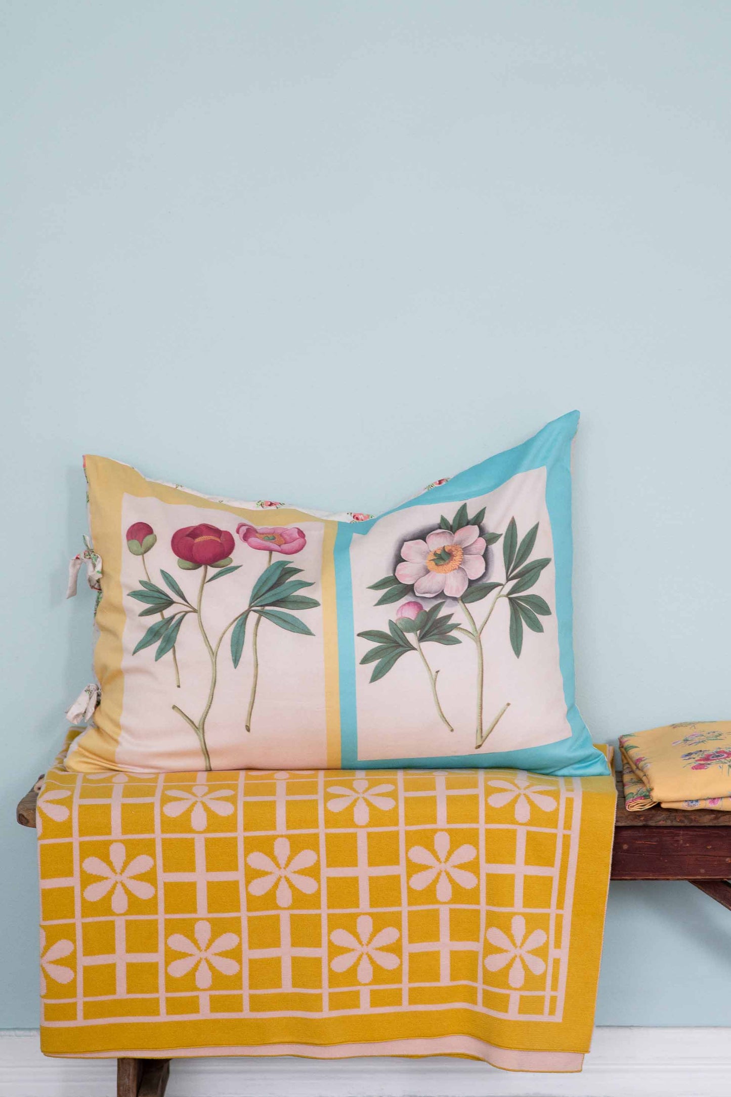 Peonies pillowcase set in organic cotton