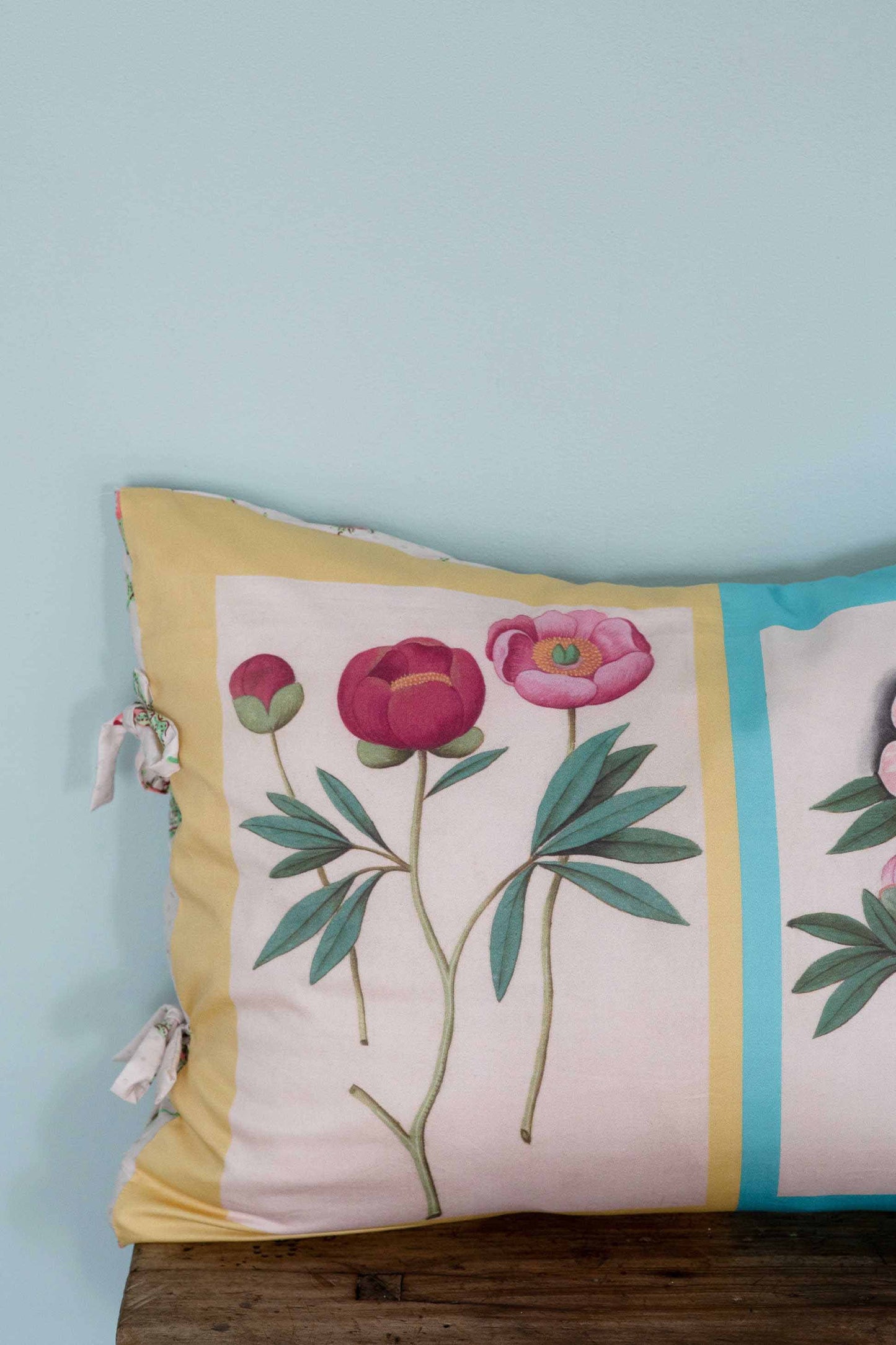 Peonies pillowcase set in organic cotton