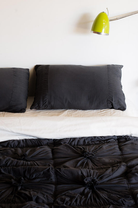 Rosette pillowcase set in Charcoal *organic cotton