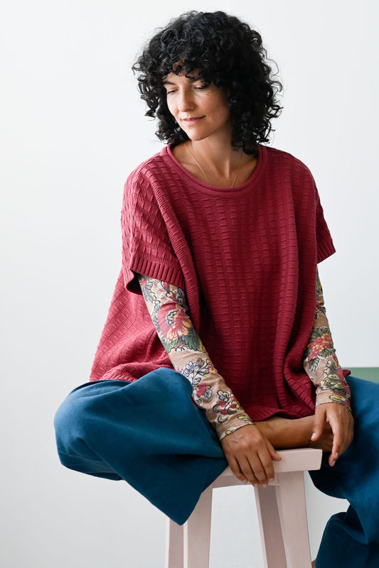 Rennie Vest Earth Red
