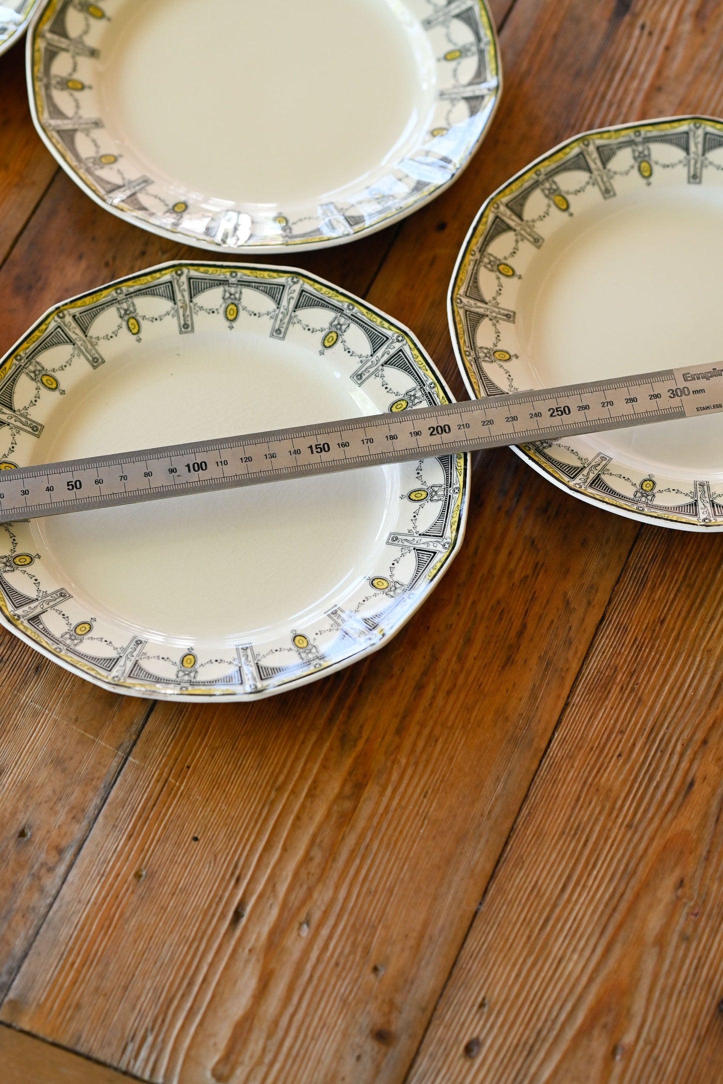 Royal Doulton Claremont Antique 84 piece dinner set 1912