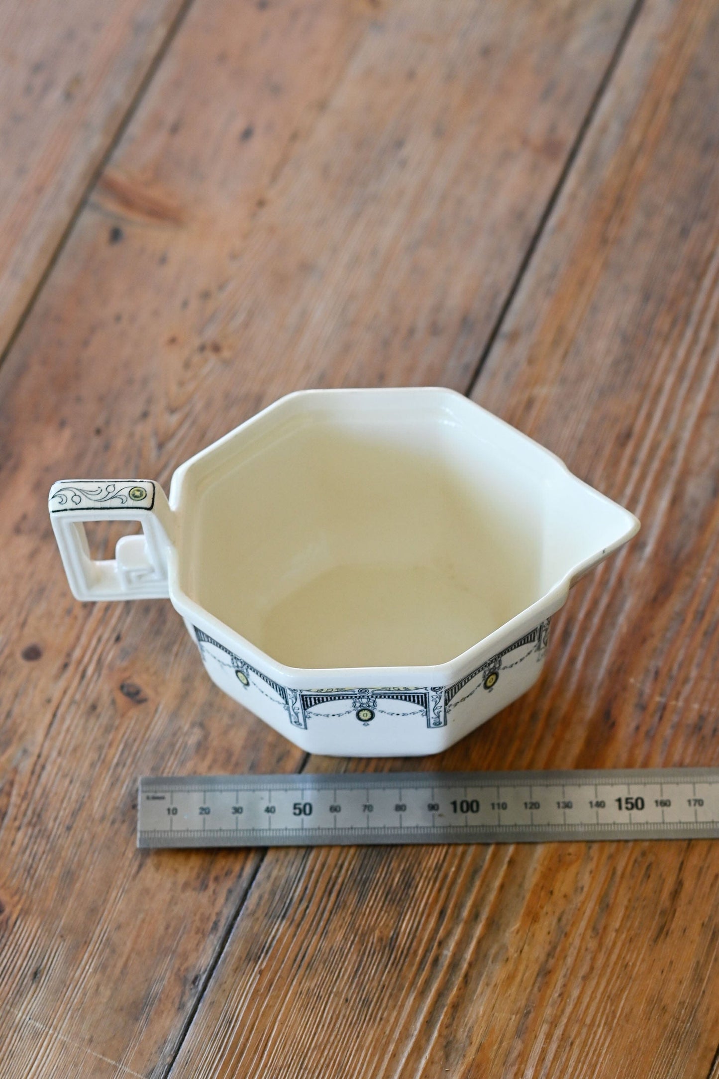 Royal Doulton Claremont Antique 84 piece dinner set 1912