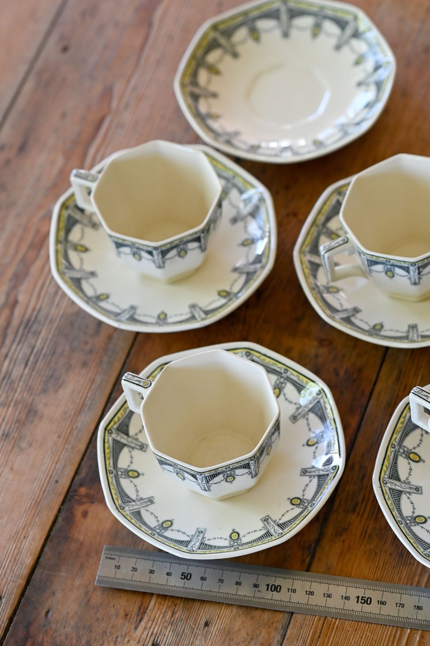 Royal Doulton Claremont Antique 84 piece dinner set 1912