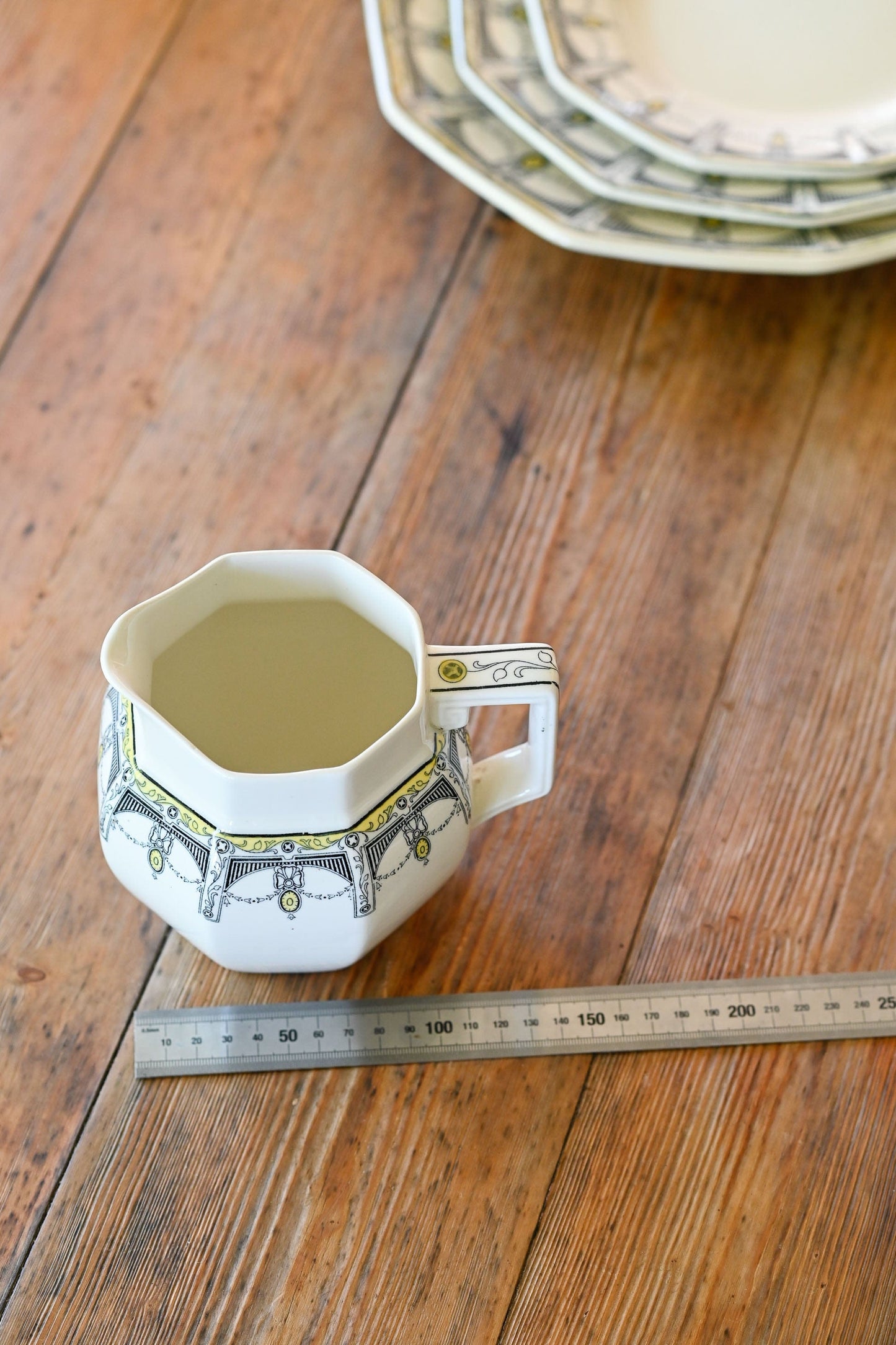 Royal Doulton Claremont Antique 84 piece dinner set 1912