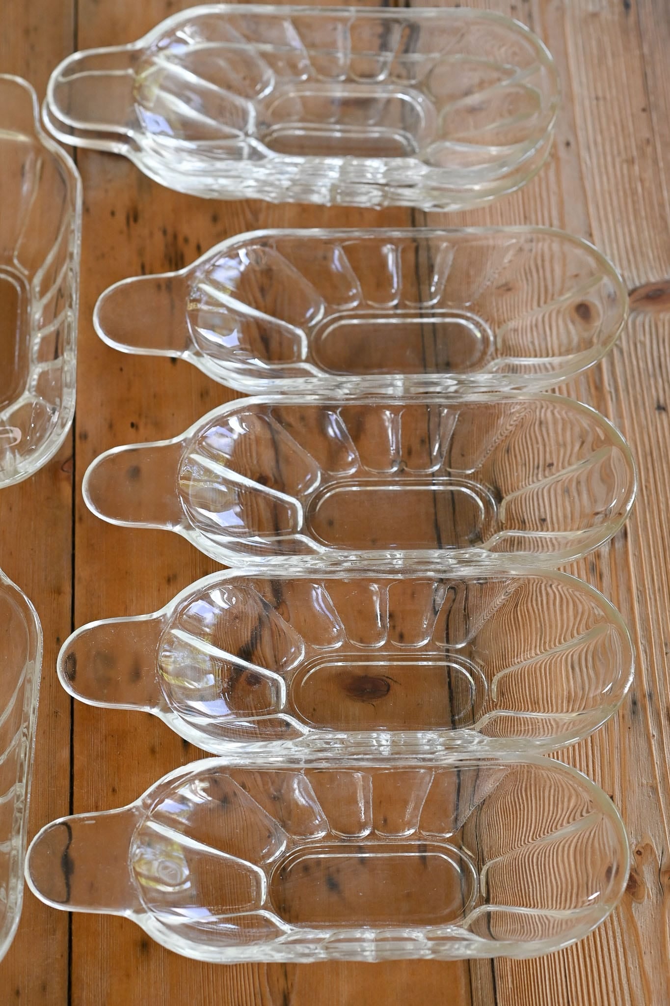 Vintage glass banana split bowls set of 9
