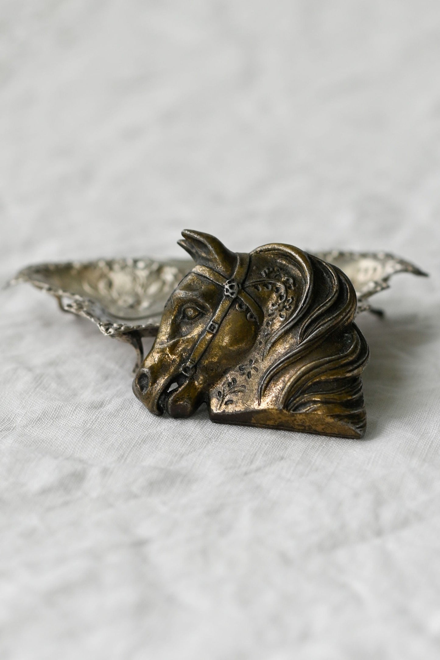 Doreen Ryan 1990s metal horse head brooch
